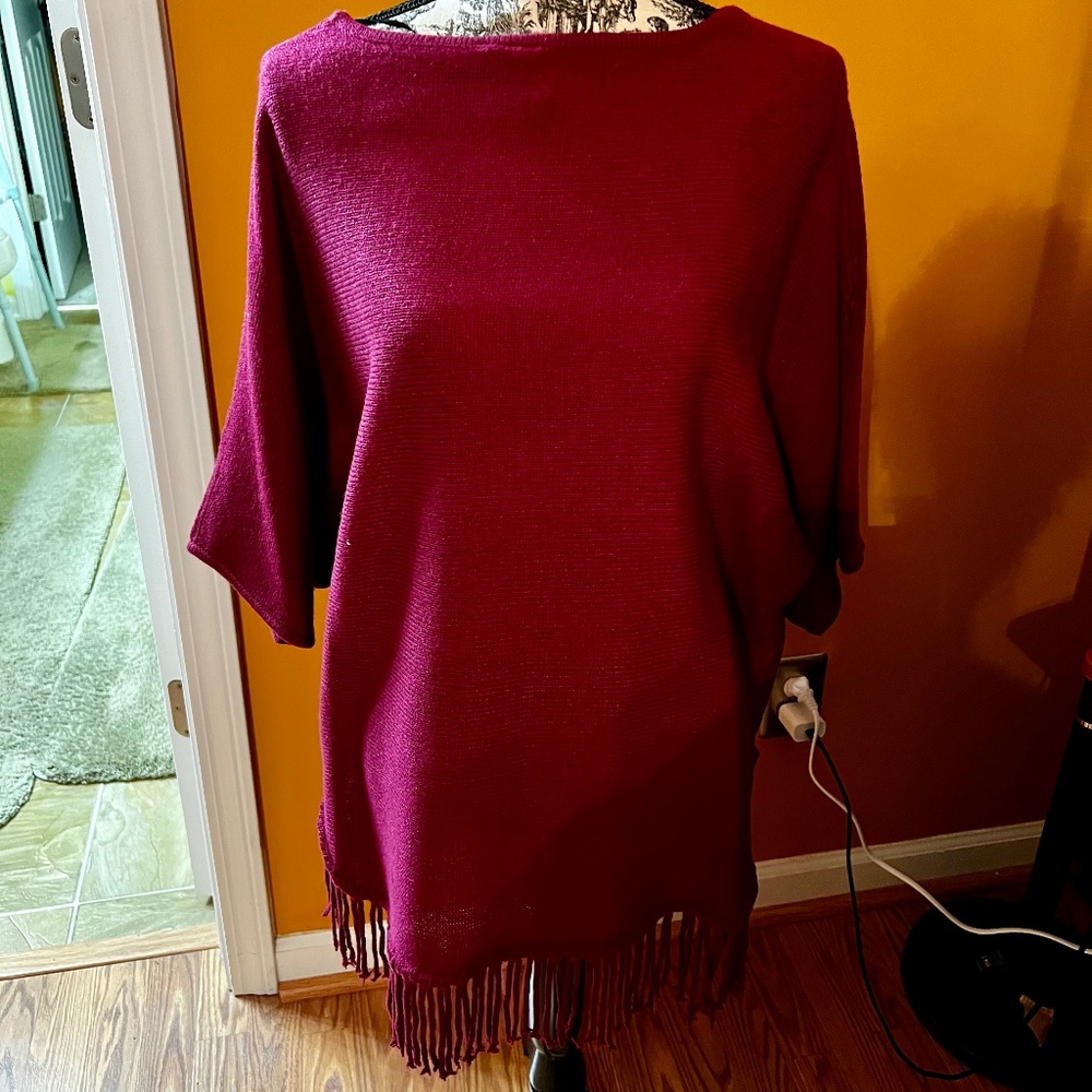 Ladies Sweater - Picture 5 of 8